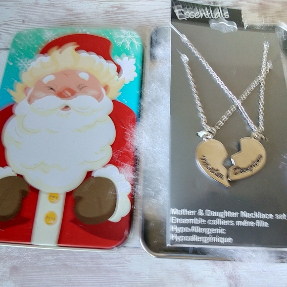 Shared Heart Mother Daughter Necklace Set in Bonus Holiday Gift Tin! - Picture 4 of 8